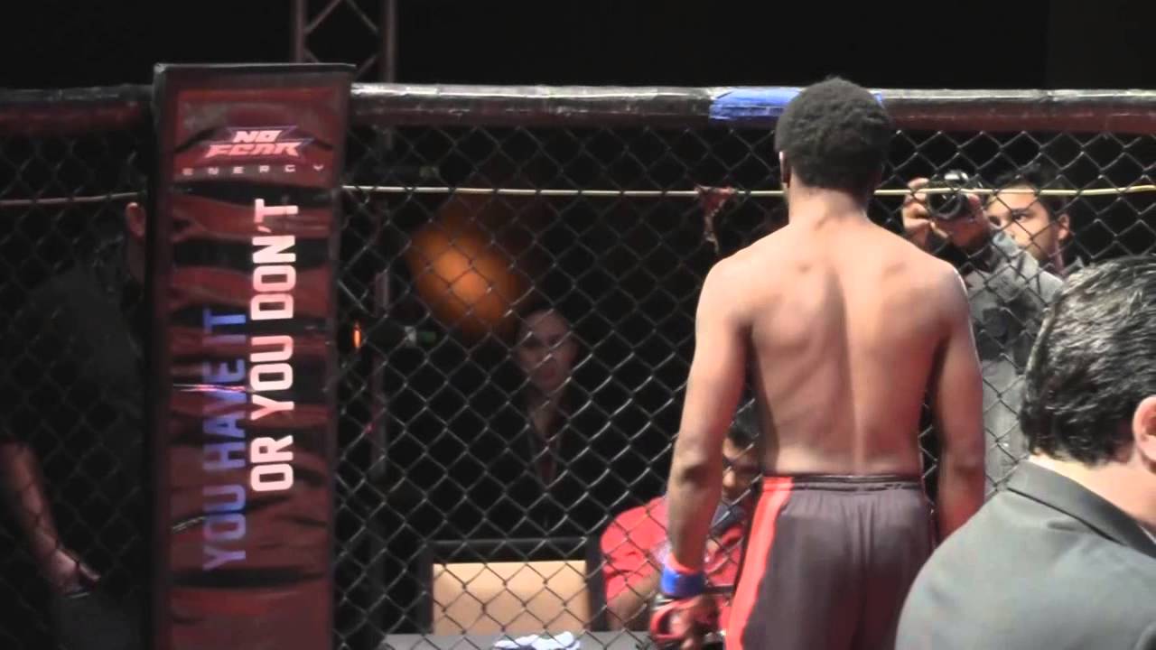 Danny Hilton vs. Collin Dunkley