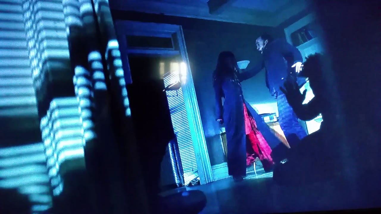 Marvel's The defenders episode 2 Elektra knocks down Jessica with a kick