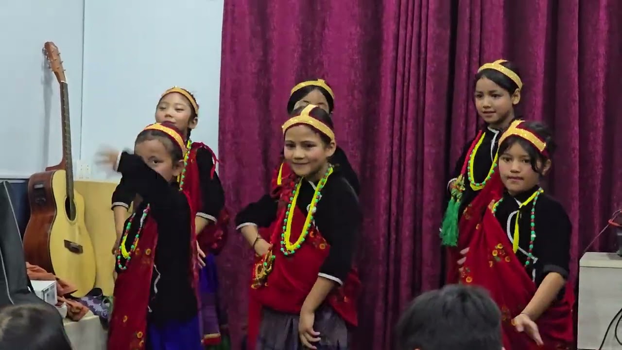 Nepal 2025, Martha, Prasansa and other 9 and 10 year olds