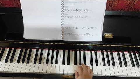 F major broken chord ( one octave) separated left hand and right hand