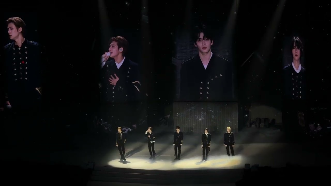 [TXT] Crown ACT:TOMORROW in Singapore 