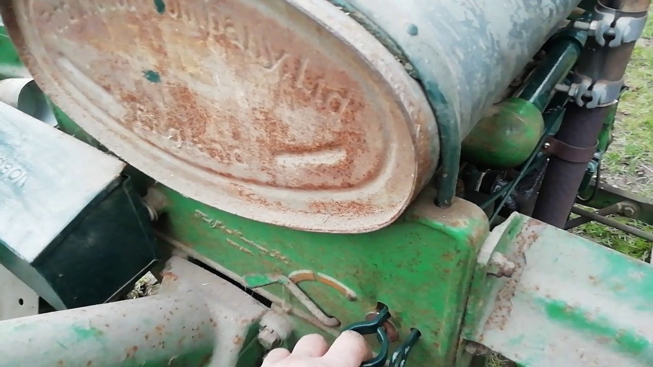 Fordson Standard start up walk round.