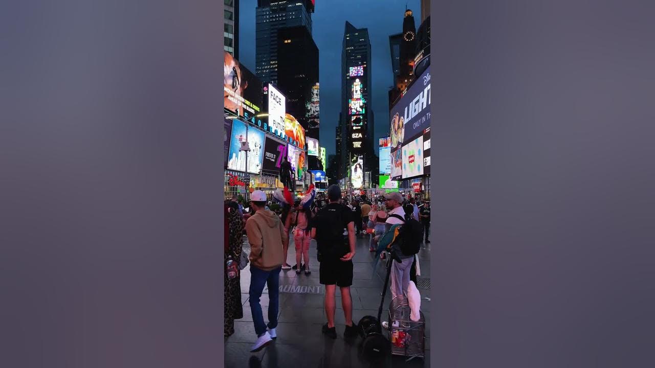 Manhattan Nightlife: Friday Night Walk in Times Square, New York, NY, USA #shorts #4k