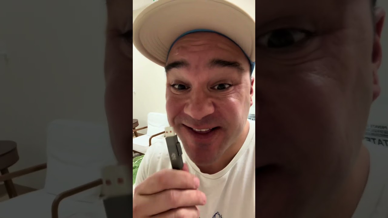 Bright & versatile light-up cable for charging! 