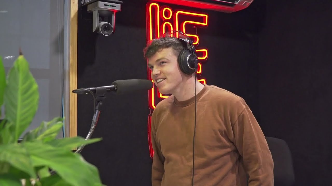 Nick Dow Performs 'Slow'