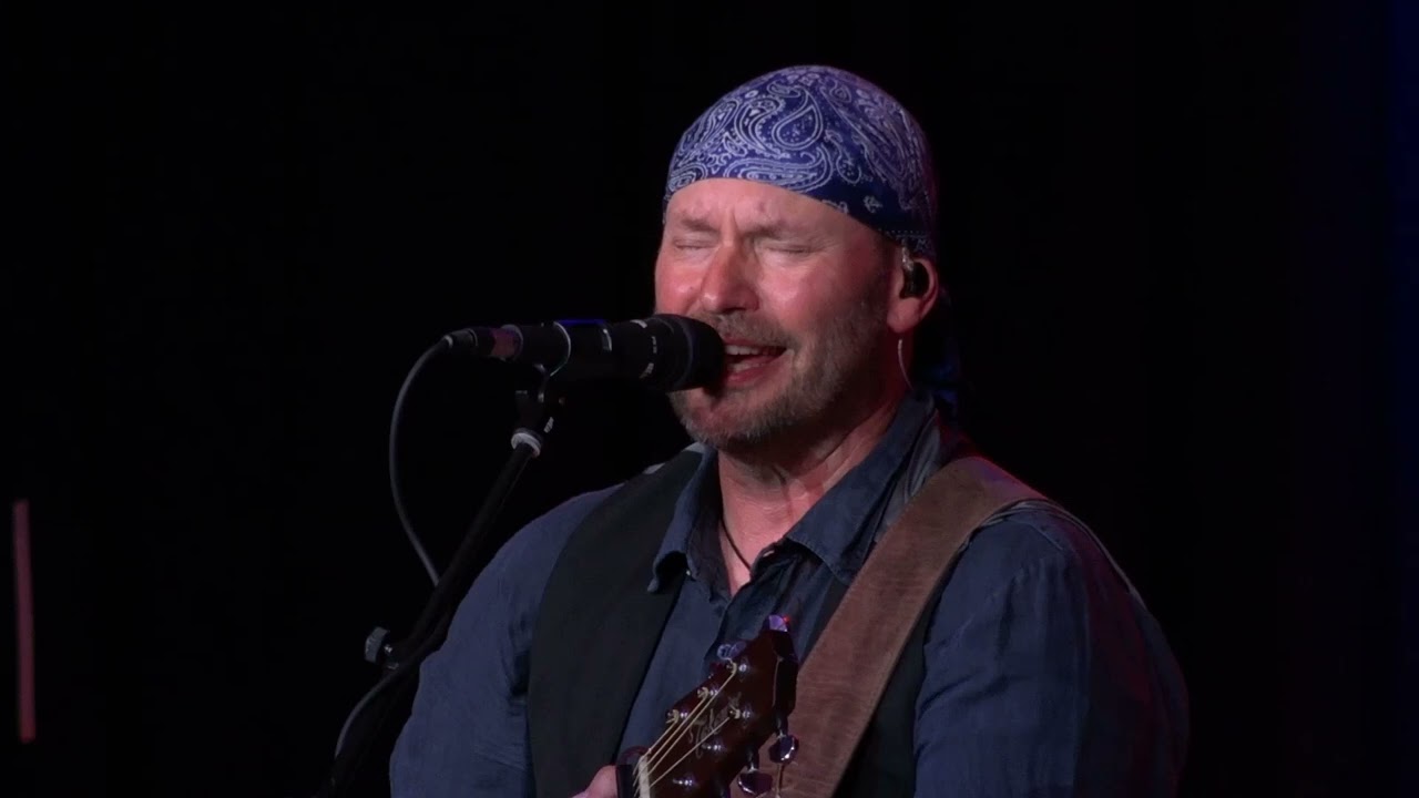 Chris Bannister 'Annie's Song'