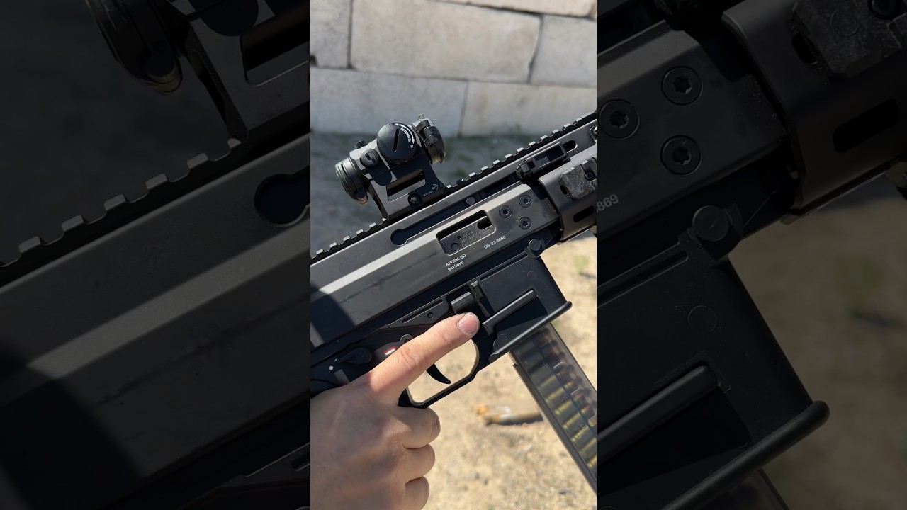 Yes, it takes Glock mags 😎 - B&T APC9