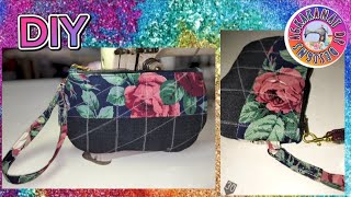 DIY QUILTED WALLET WRISLET POUCH WITH PRINTED FABRIC DESIGN #sewingprojects #sewingtutorial#oldjeans