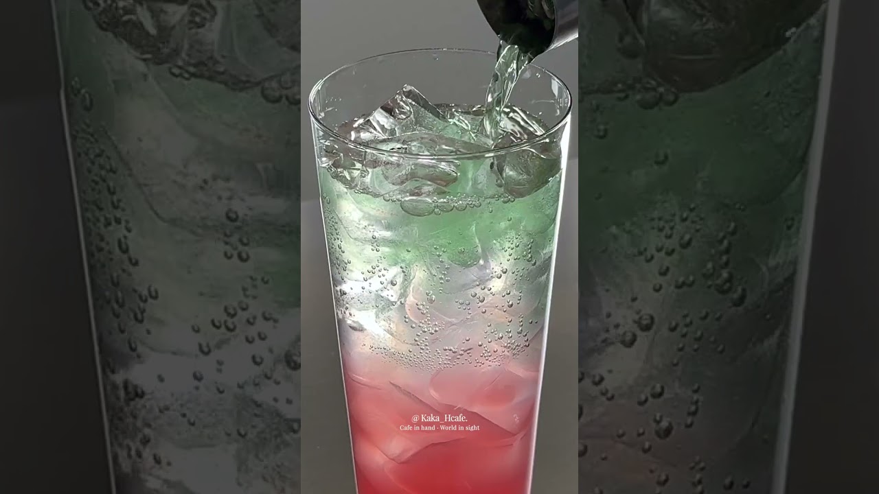 Red Apple Christmas Tree Sparkling Water