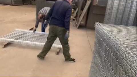 Factory Supply Roll Top Triangle Bending Galvanized BRC Welded Mesh Fence