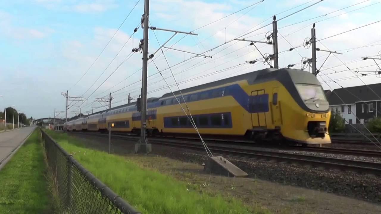 Treinen vlakbij station Best // 14, 15 en 17 augustus 2016