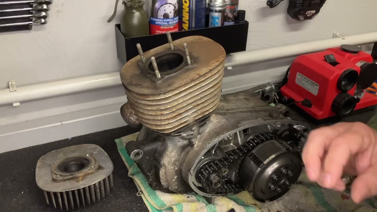 MZ RT125/3 - Zylinder, Kopf und Kolben abbauen