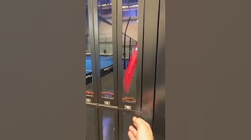 Rent a padel racket from our smart vending locker #smartvendingmachine #vendingmachinefactory
