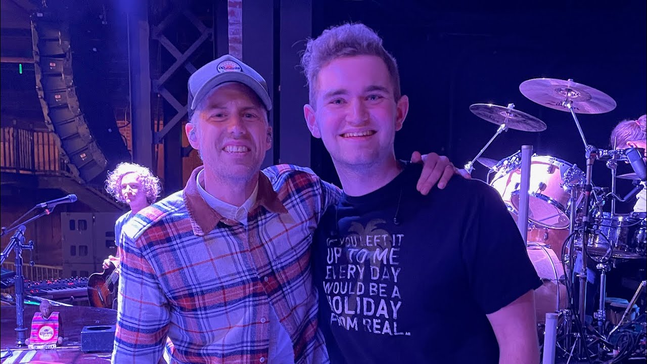 Simon performs “Smoke and Ribbons” with Andrew McMahon In The Wilderness