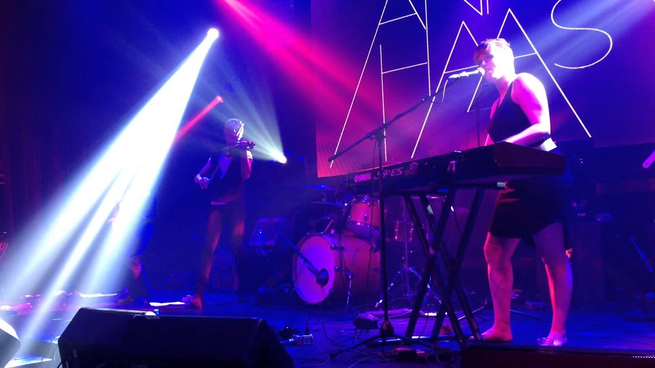 Anna Haas + The Effect - Train Song 07/31/14