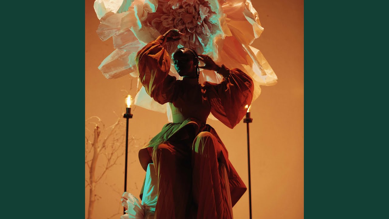 Obejrzyj Interlude w YouTube Obejrzyj Interlude w YouTube