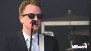 Two Door Cinema Club LIVE at Lollapalooza 2013 - YouTube