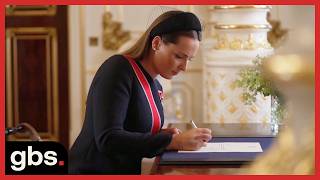Ingrid Alexandra Signs Historic Oath to Norway’s Constitution After King Harald’s Death | AC13