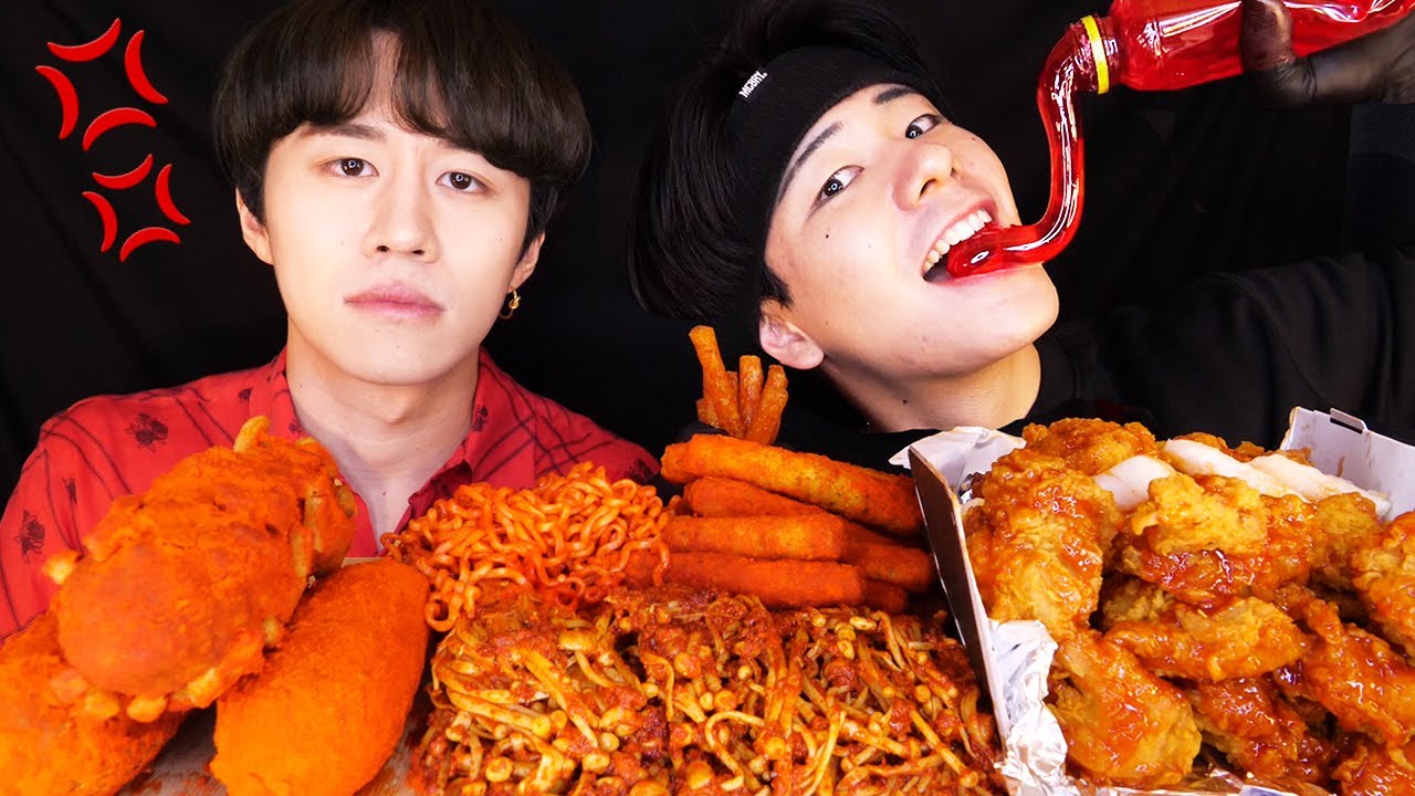 パンナコタと激辛料理を食べながらパクり疑惑に問い詰めてみた。 - YouTube