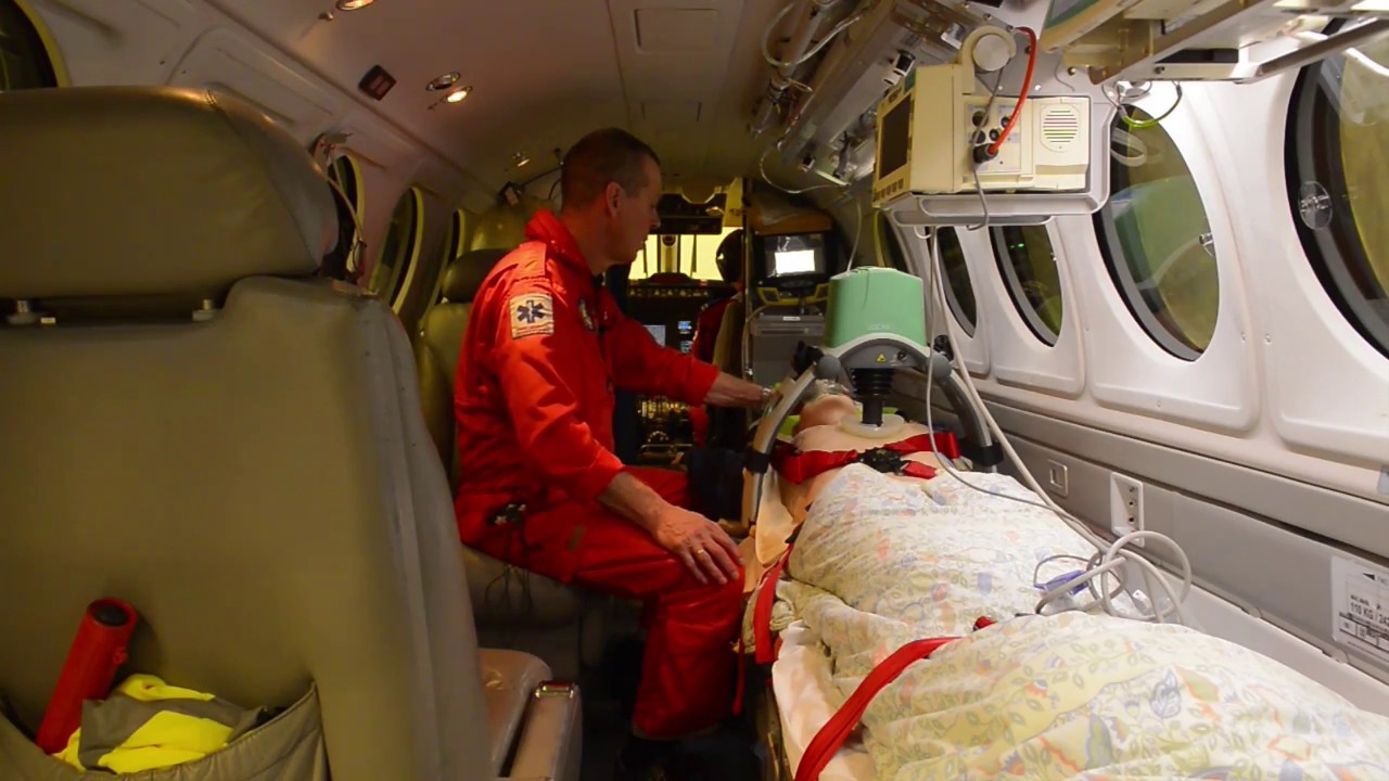 Hjertestans i Ambulansefly (Simulert)