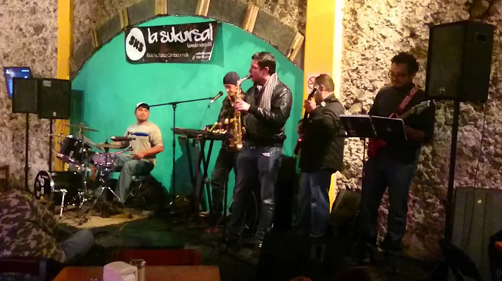 Aaron Lozano -- Inolvidable
