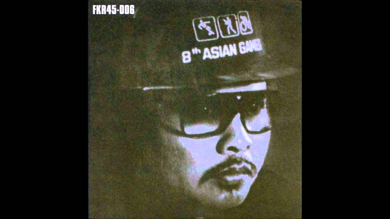 Soreng Santi (สรวง สันติ) - Kuen Kuen Lueng Lueng (Black Sabbath's "Iron Man") Soreng Santi (สรวง สันติ) - Kuen Kuen Lueng Lueng (Black Sabbath's "Iron Man")