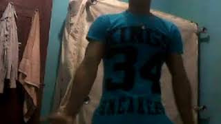 Dançando No Quarto...