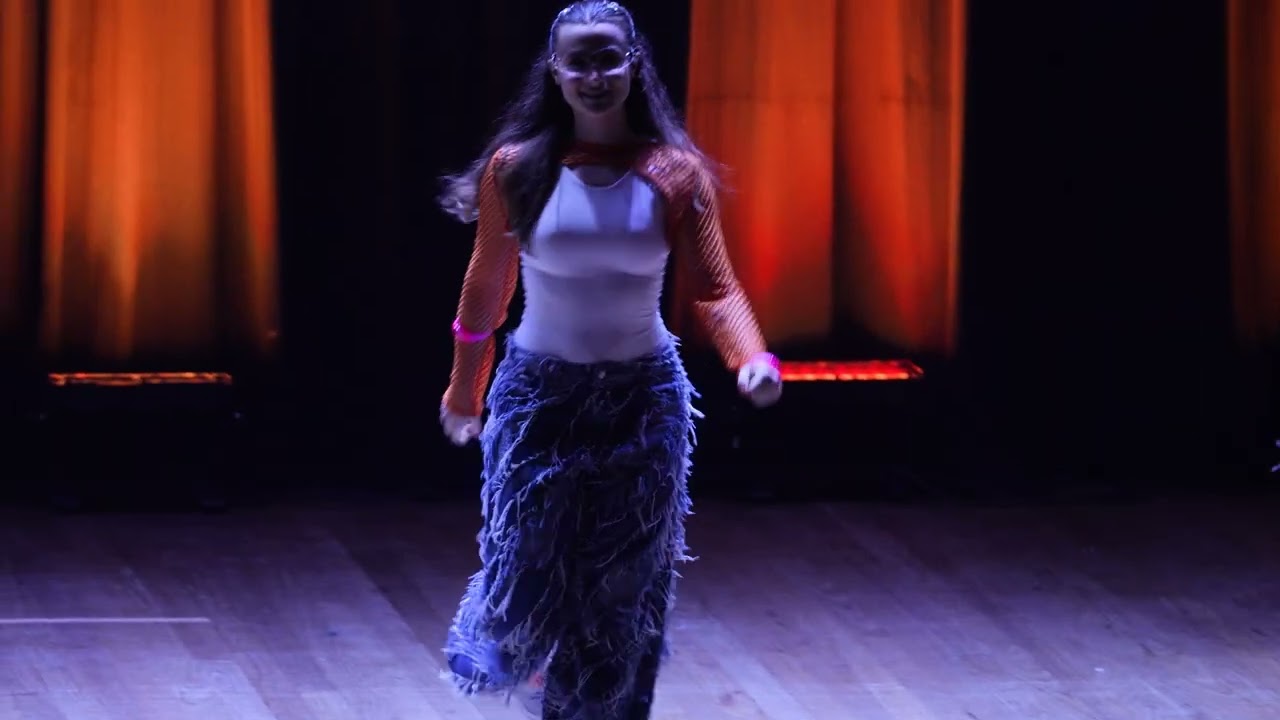 Hip Hop Funk professora Ana Paula Lopes