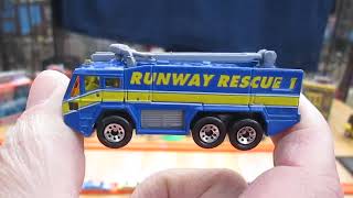 Airport Fire Truck Runway Rescue 1 - 1999 Matchbox Toy Truck Unboxing and Review - Blue Version