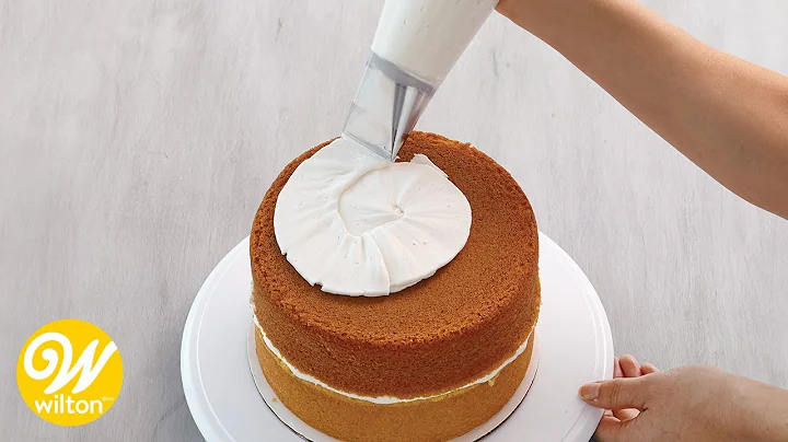 How to Ice a Cake Using Tip #789 | Wilton