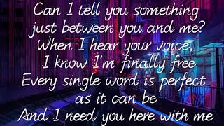 Download Lagu Marshmello ft. CHVRCHES - Here With Me (Lyrics) MP3