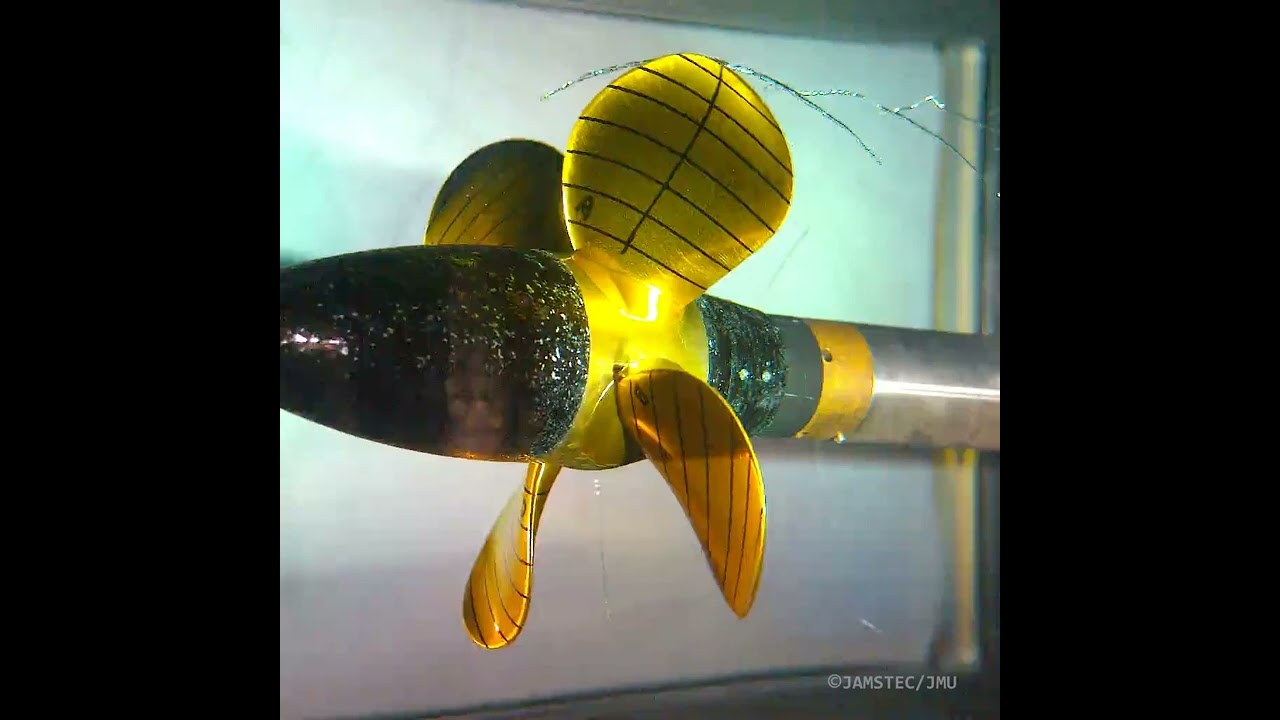 北極域研究船の水槽試験 | ブログ | JAMSTEC 北極域研究船プロジェクト