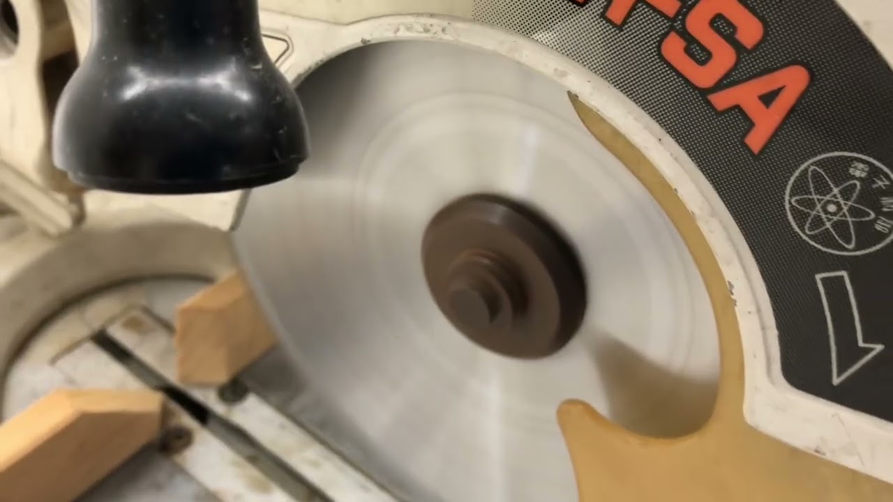日立 190mmスライド丸のこ C7FSA 動作確認【工具一番館藤枝】 - YouTube