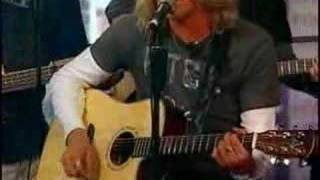 Video thumbnail of "A Different World - Bucky Covington (The Daily Buzz)"