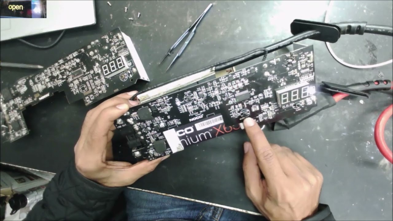 Noco GB150 warning exclamation mark red light the no voltmeter