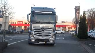 Acceleration - Scania R730 Black Amber Tuning  Vs Actros Mp4