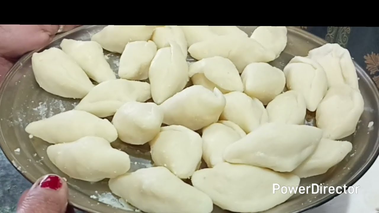 Dudh pitha recipe/ Sujir dudh pitha/ দারুন স্বাদের লোভনীয় সুজির দুধ পিঠা 