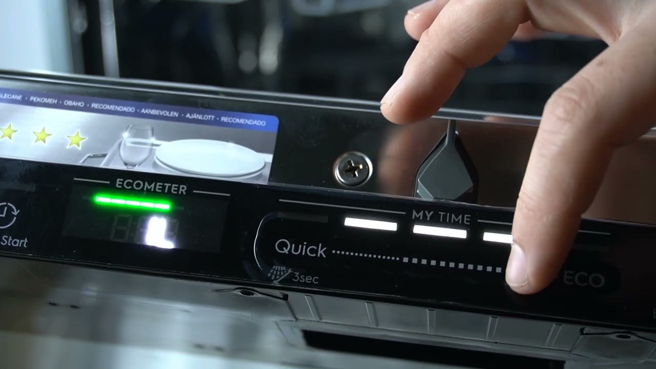 Посудомоечная машина ELECTROLUX EEM48320L MaxiFlex - Автоматическое открытие двери | Эффективность с