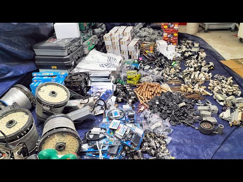 Video hàng về rất nhiều đèn nhà xưởng chiết áp pit tông hơi... - youtube