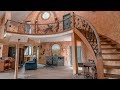 Abandoned Home Filled With Strange Things (strangest house I've ever explored)