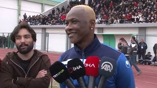 41 Yaşında Yeşil Sahalara Dönen İbrahima Yattara, Gençlere Taş Çıkardı