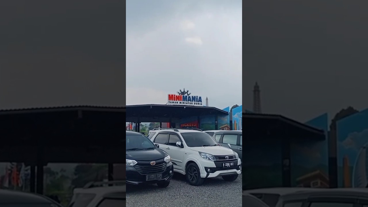 Tempat parkir luas!! Mini Mania Taman Miniatur Dunia Lembang Bandung 