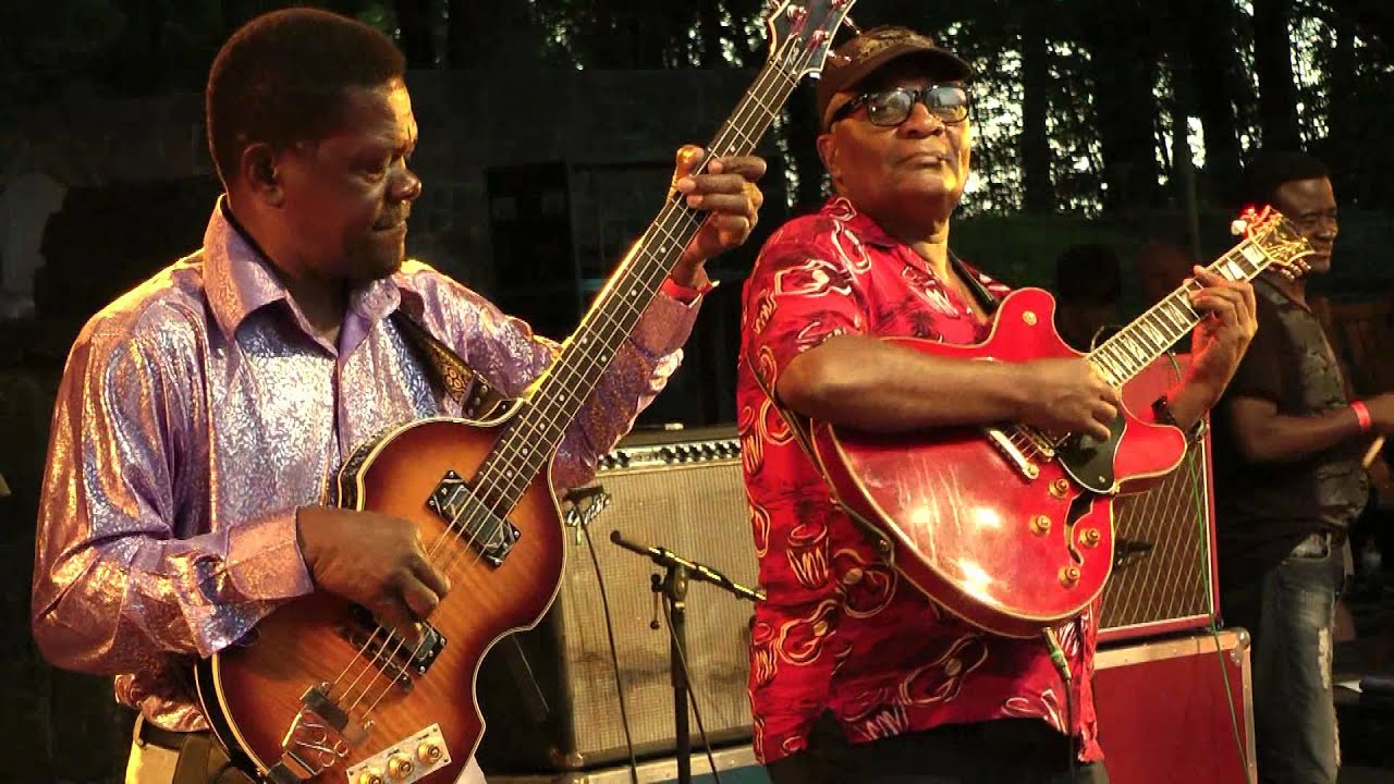 Conjunta Angola 70 - 5 - LIVE at Afrikafestival Hertme 2012