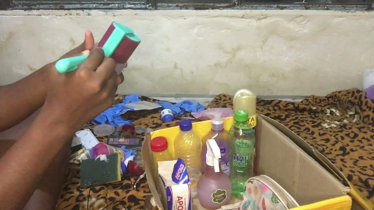 ASMR | Organizando minha caixa de Objetos sensoriais - asmr caseiro