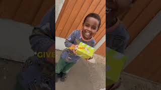 GUY SEES KID FLEXING ICECREAM AT LITTLE BOY, SO HE BOUGHT SOME FOR HIM!
