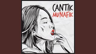 Cantik Munafik