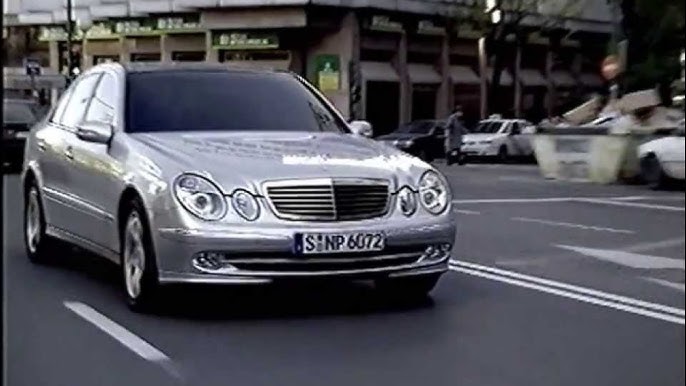 w211 Mercedes-Benz E 500 Avantgarde four-eyes 2004 