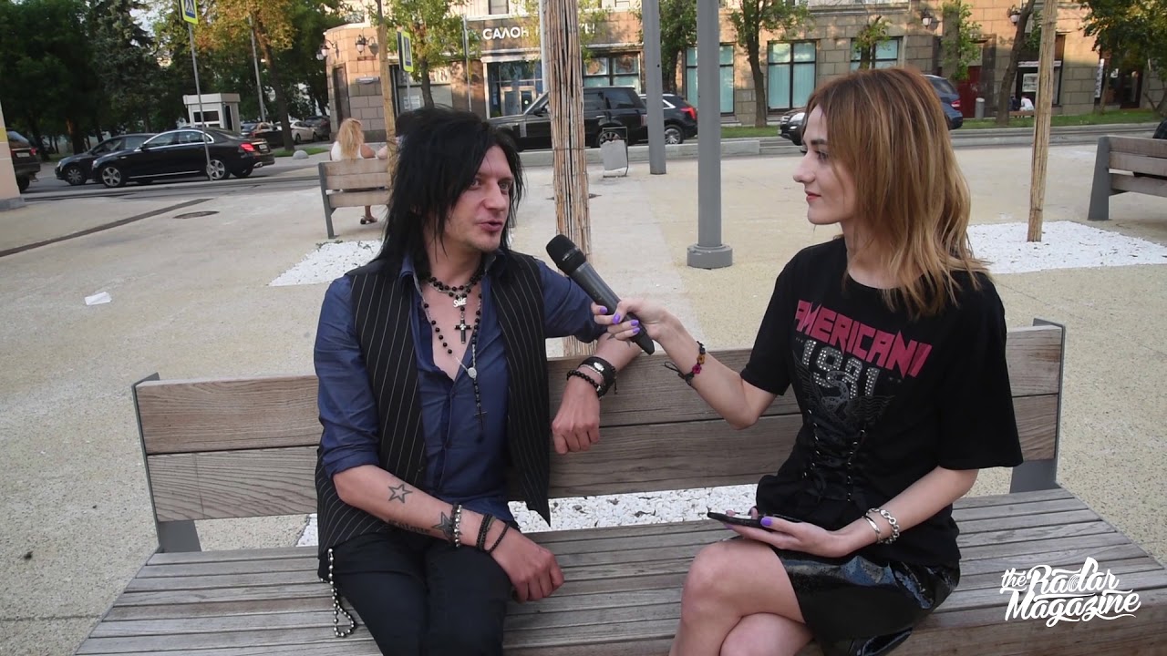 Выставка живописных работ Дмитрия Snake Хакимова, Imagine Cafe