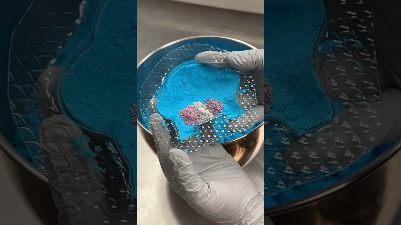 New Mold Monday: Glitter UFO Bomb✨ #selfcare #soap #bath #bathbomb #ufo #bubblebath