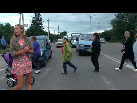 Житомир.info | Новости Житомира: На Крошні люди перекрили дорогу вимагають аби міськрада повернула старів маршрутів - Житомир.info Житомир.info | Новости Житомира: На Крошні люди перекрили дорогу вимагають аби міськрада повернула старів маршрутів - Житомир.info